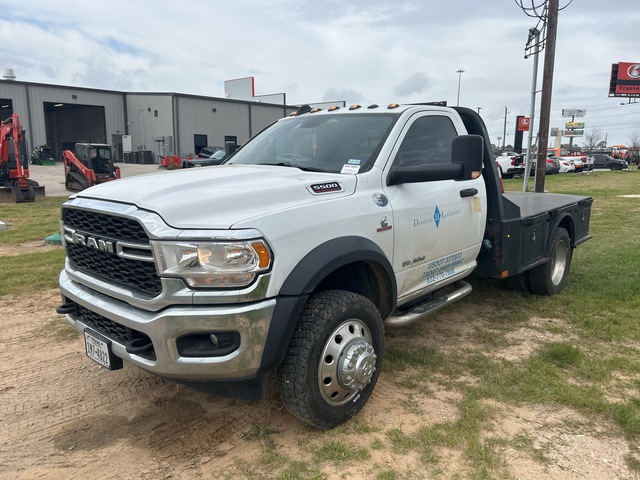 2020 Ram 5500 4x4 Flatbed Truck