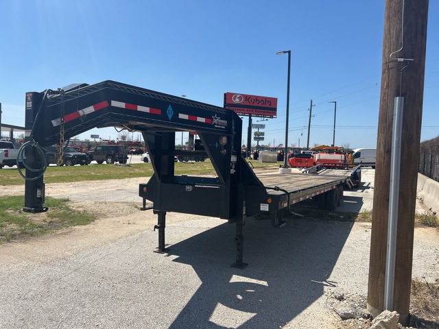 2020 PJ Trailers 32 ft T/A Gooseneck Equipment Trailer 2020 PJ Trailers 32 ft T/A Gooseneck Equipment Trailer