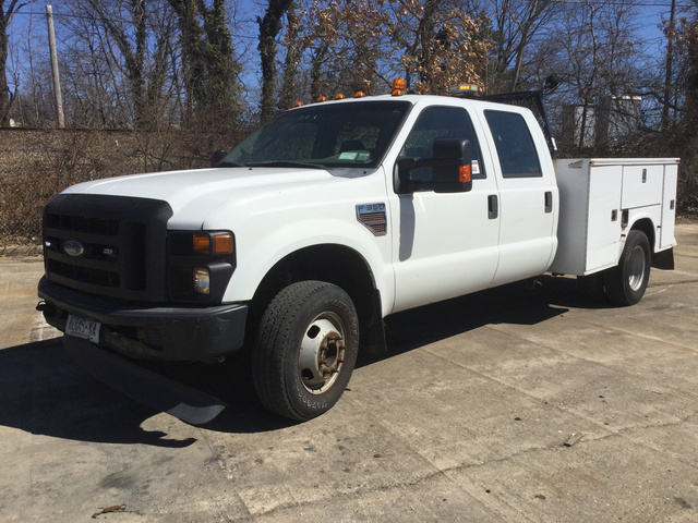 2010 Ford F-350 Super Duty 4x4 Service Truck 2010 Ford F-350 Super Duty 4x4 Service Truck