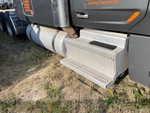 4 Underbody - Truck with 