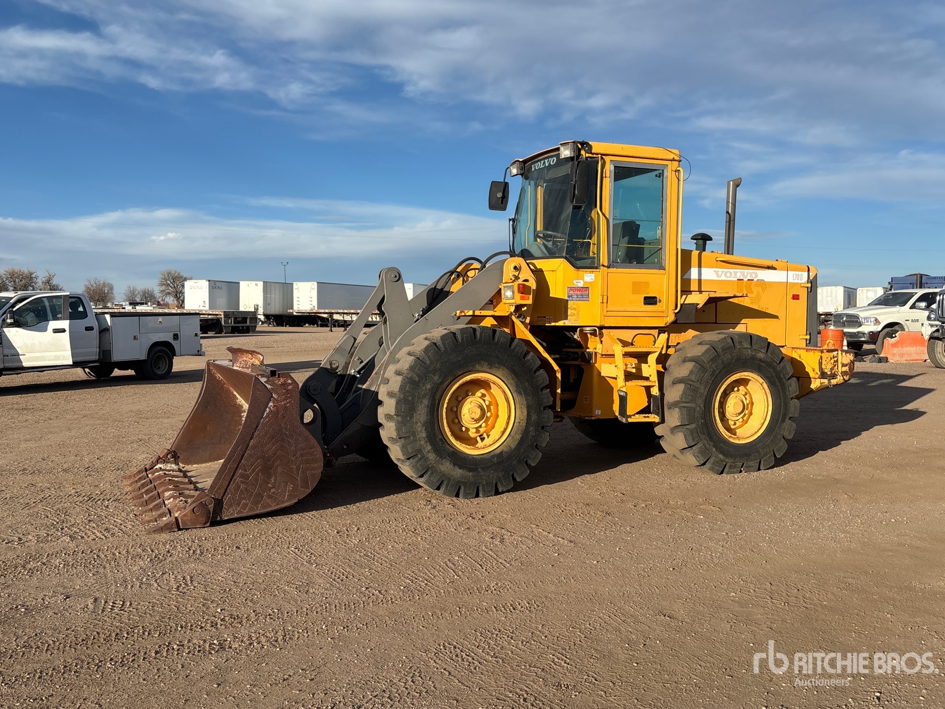 General Appearance with Featured Photo