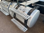 4 Underbody - Truck with 