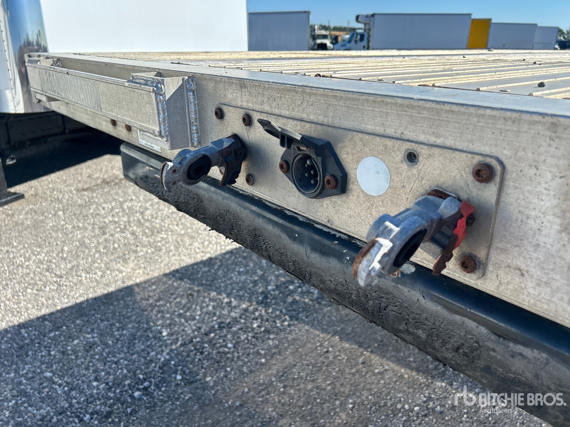 2016 Load King 48 ft T/A Spread Axle