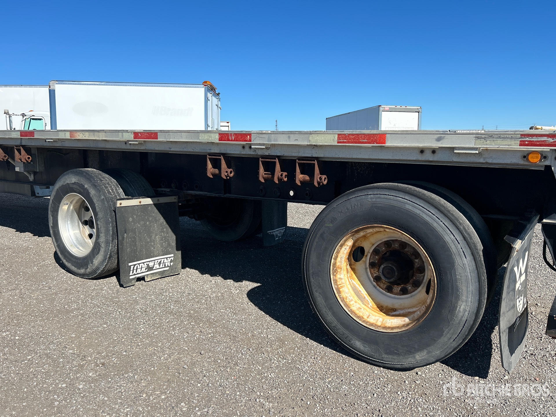 2016 Load King 48 ft T/A Spread Axle