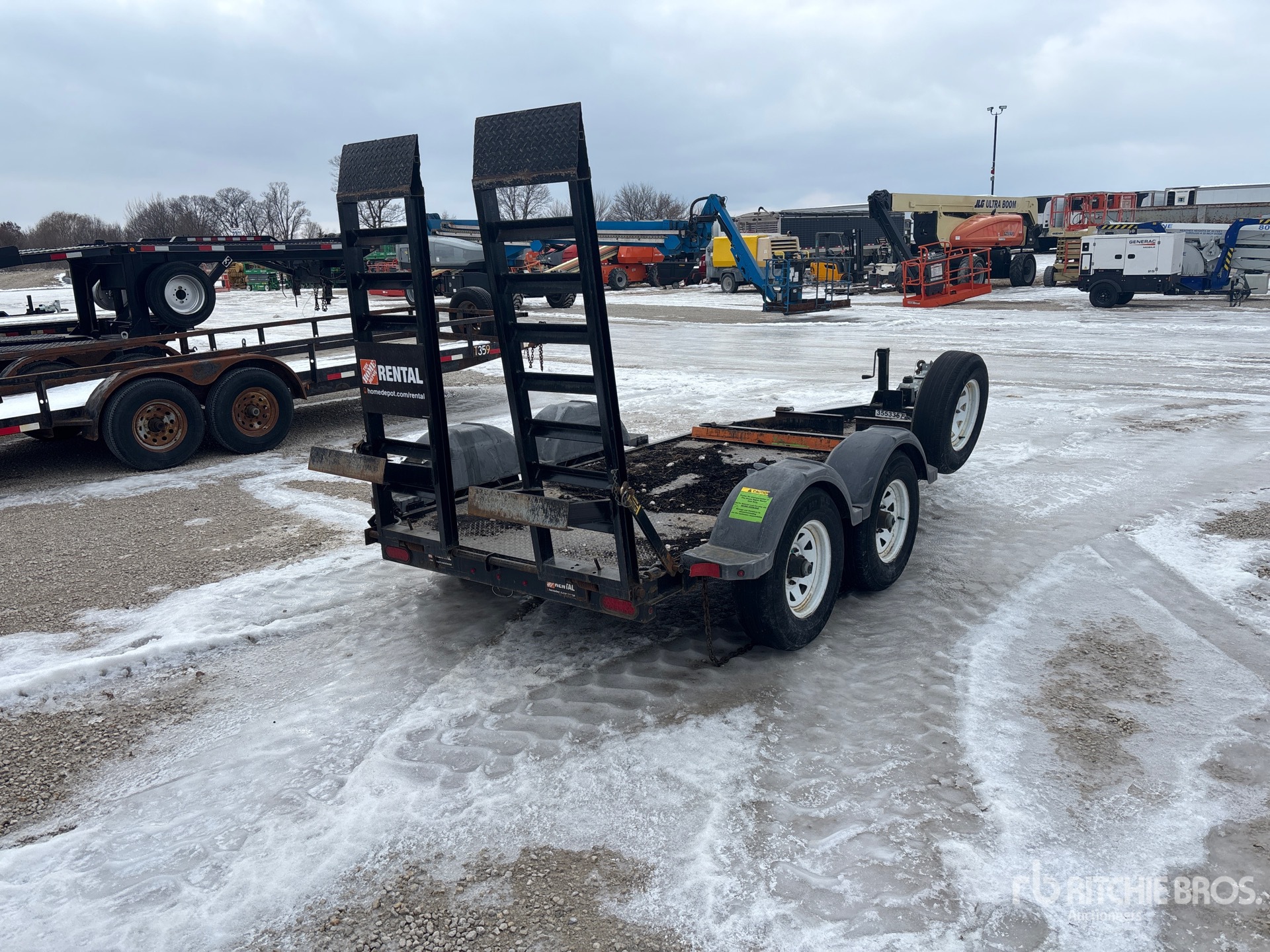 General Appearance with Picture, Right Rear Corner