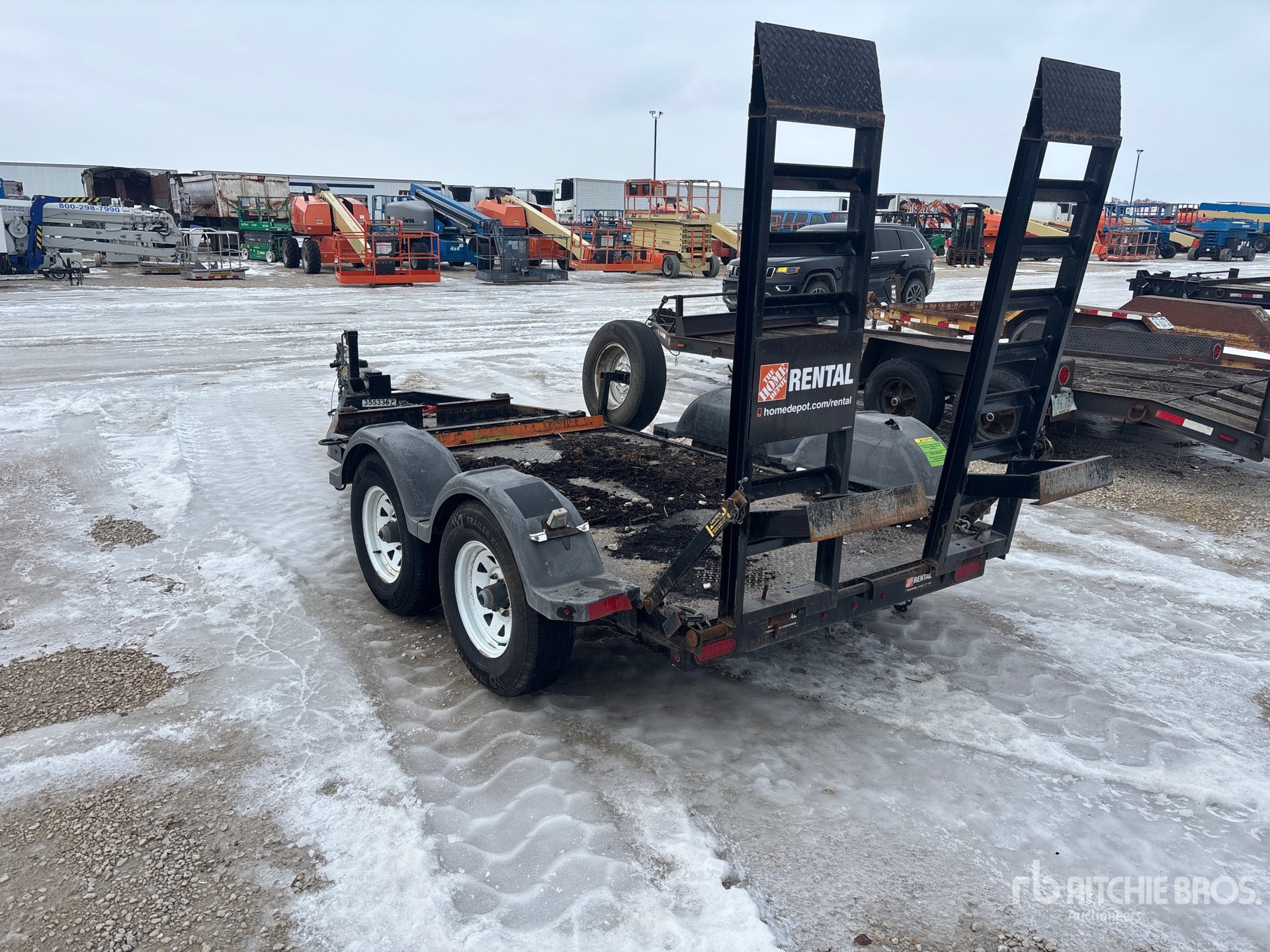 General Appearance with Picture, Left Rear Corner