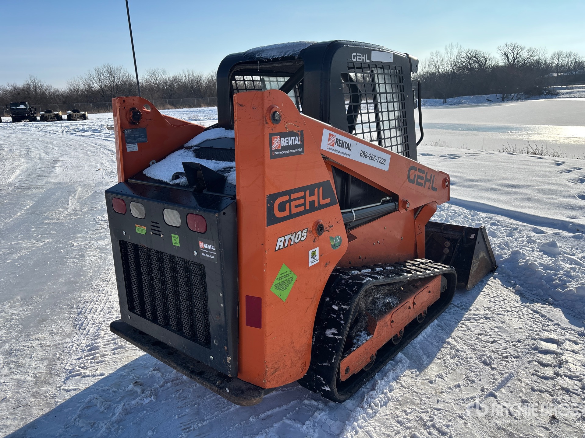 General Appearance with Picture, Right Rear Corner