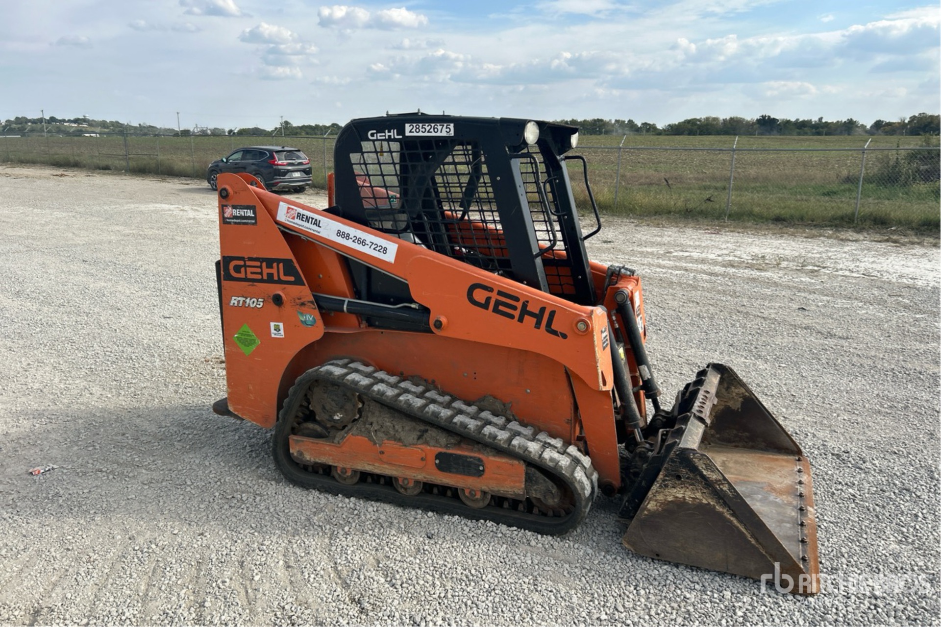 General Appearance with Picture, Right Front Corner
