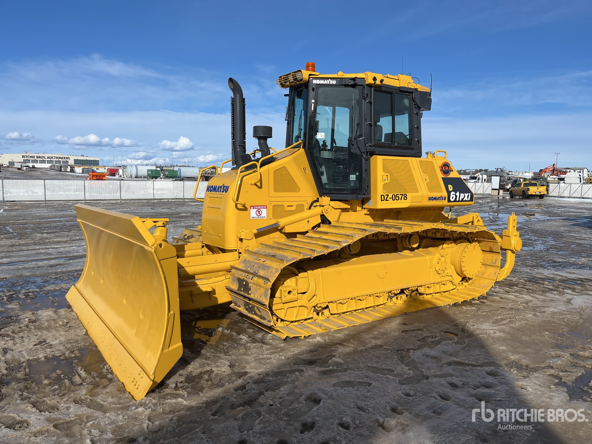 Aspect général with Image, coin avant gauche