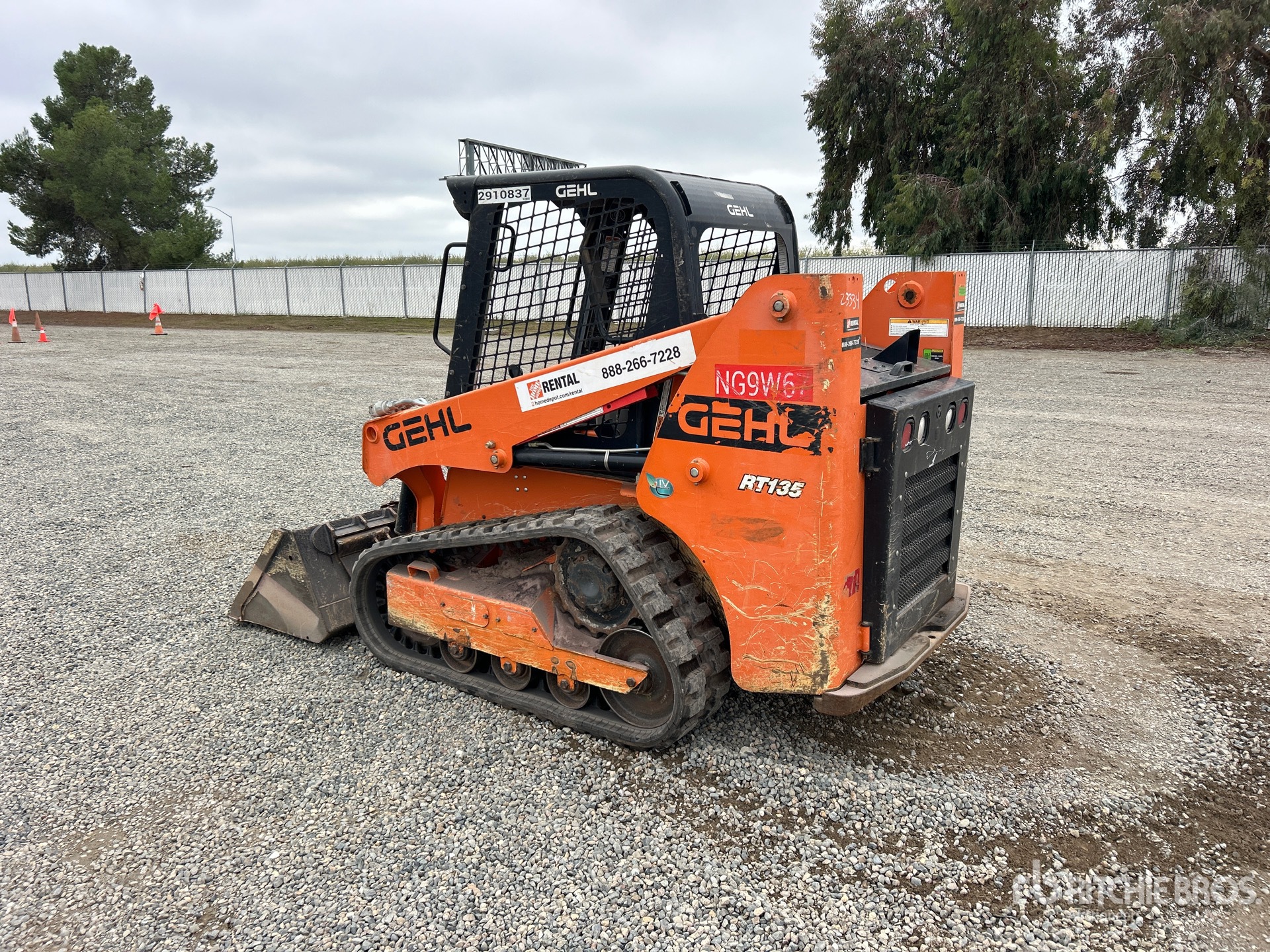 General Appearance with Picture, Left Rear Corner