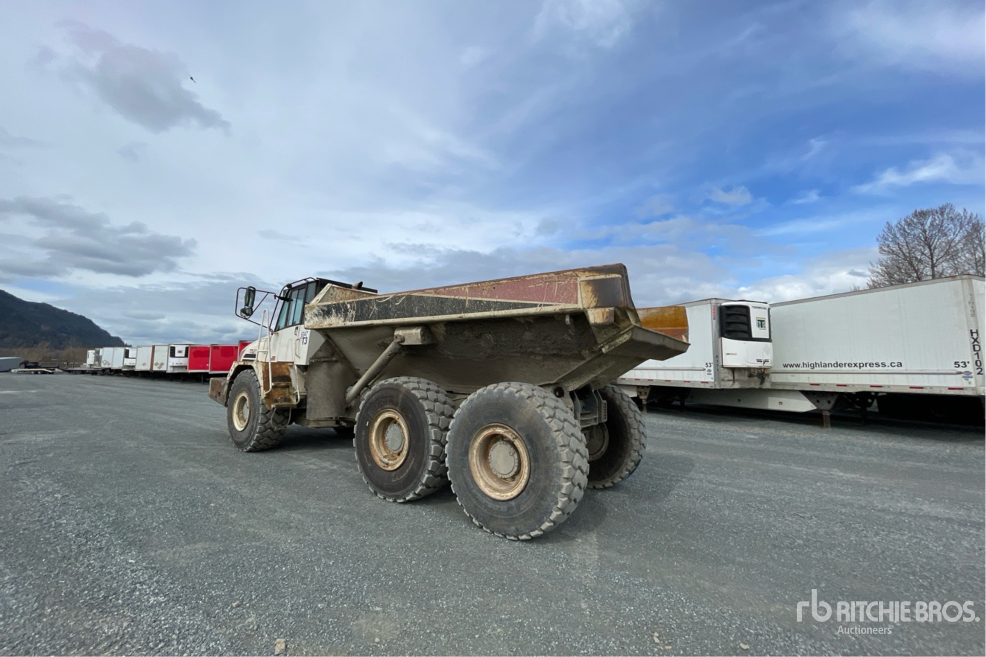 General Appearance with Picture, Left Rear Corner