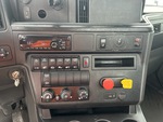 MN262999 - 2021 International LT625: Control Station # 20