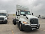 MN262999 - 2021 International LT625: Picture, Right Front Corner