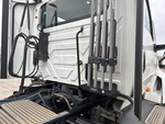 MN262999 - 2021 International LT625: Grab Rails