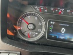 MN262999 - 2021 International LT625: Oil Pressure