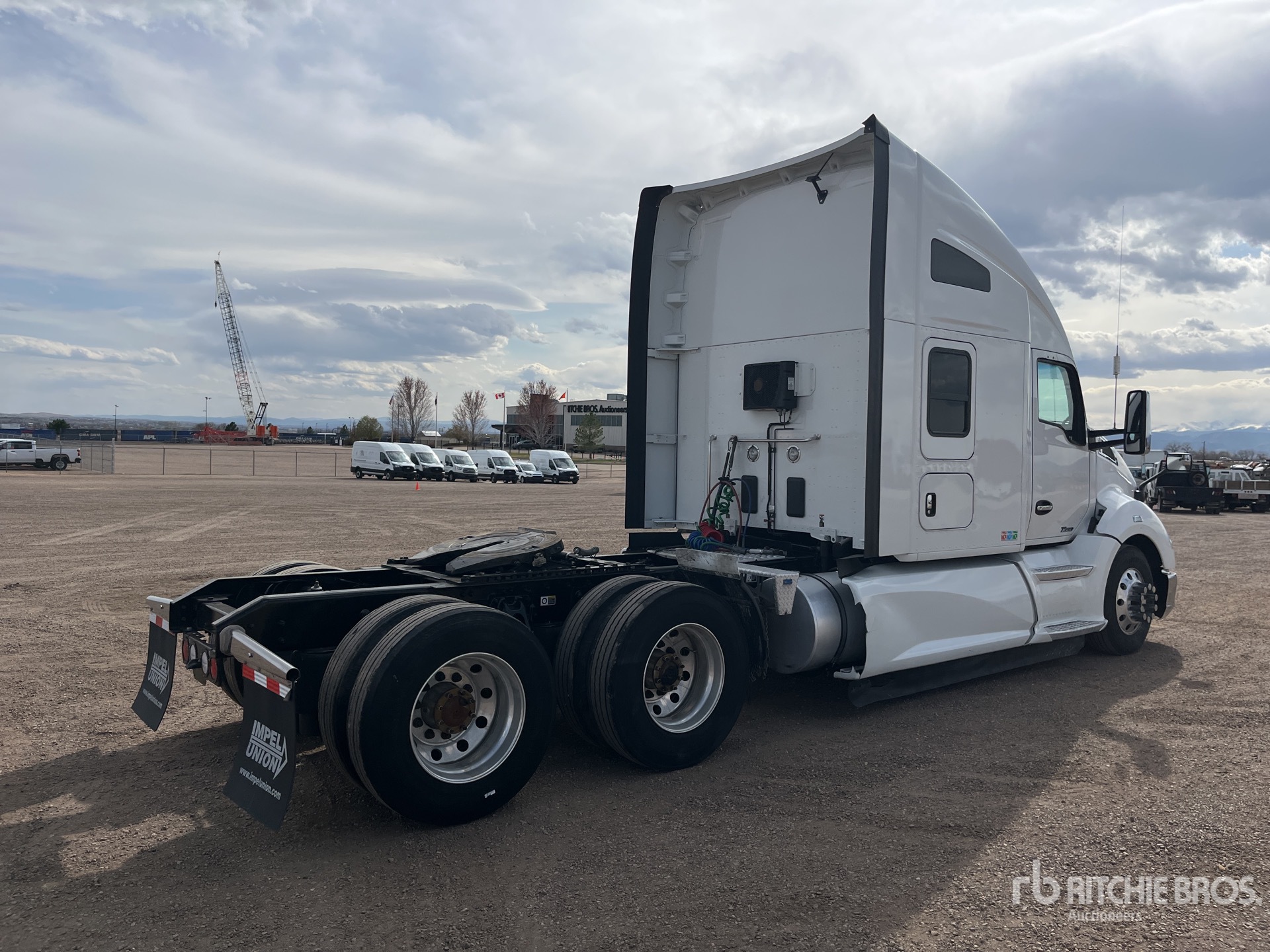 General Appearance with Foto, angolo anteriore sinistro