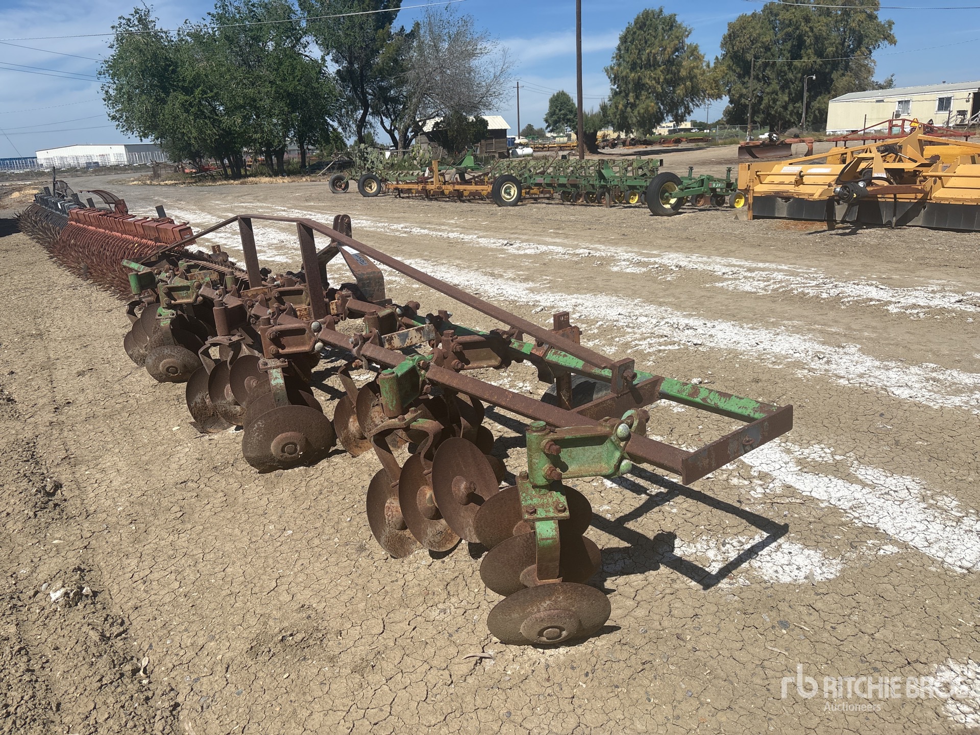 General Appearance with Imagen: esquina trasera derecha