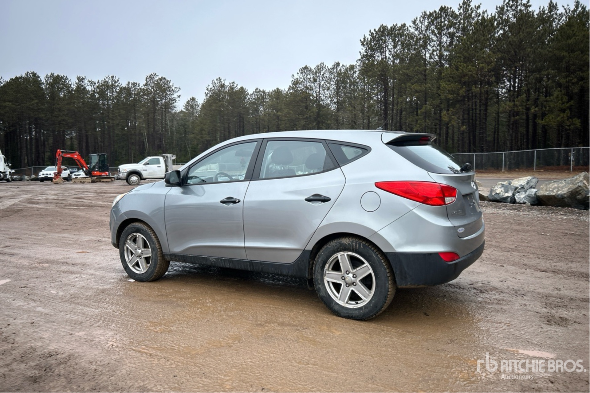 General Appearance with Picture, Left Rear Corner