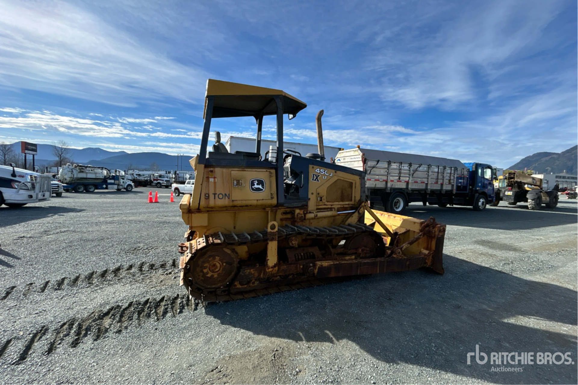 2010 John Deere 450J Crawler Dozer | Ritchie Bros. Auctioneers