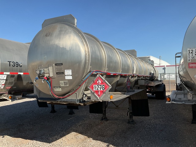 1997 Bulkliner 5000 gal T/A Tanker Trailer
