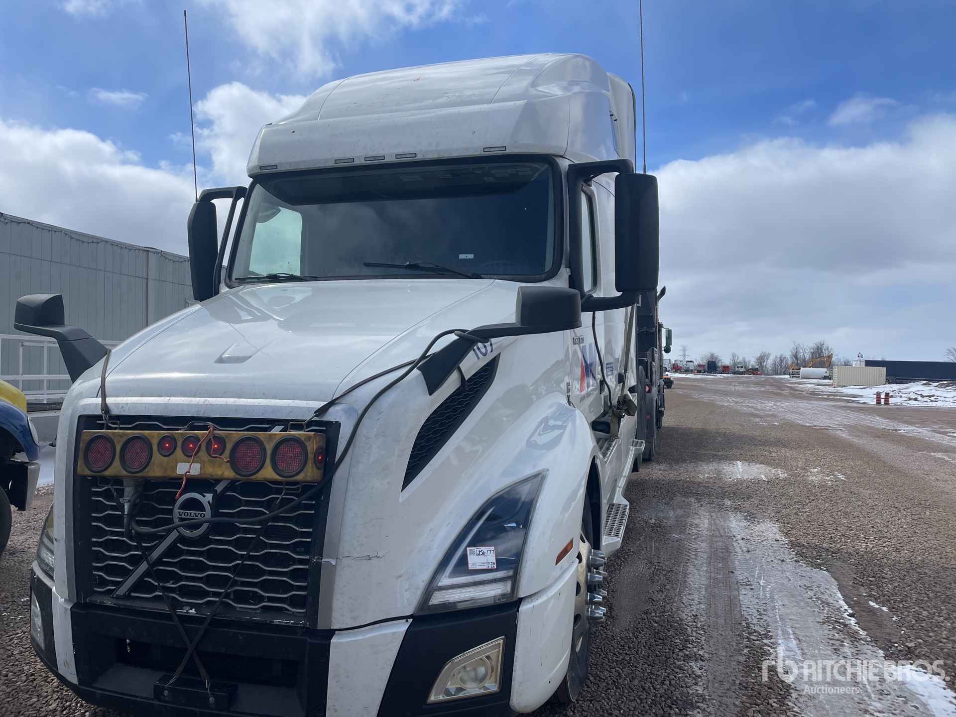 2022 Volvo VNL760