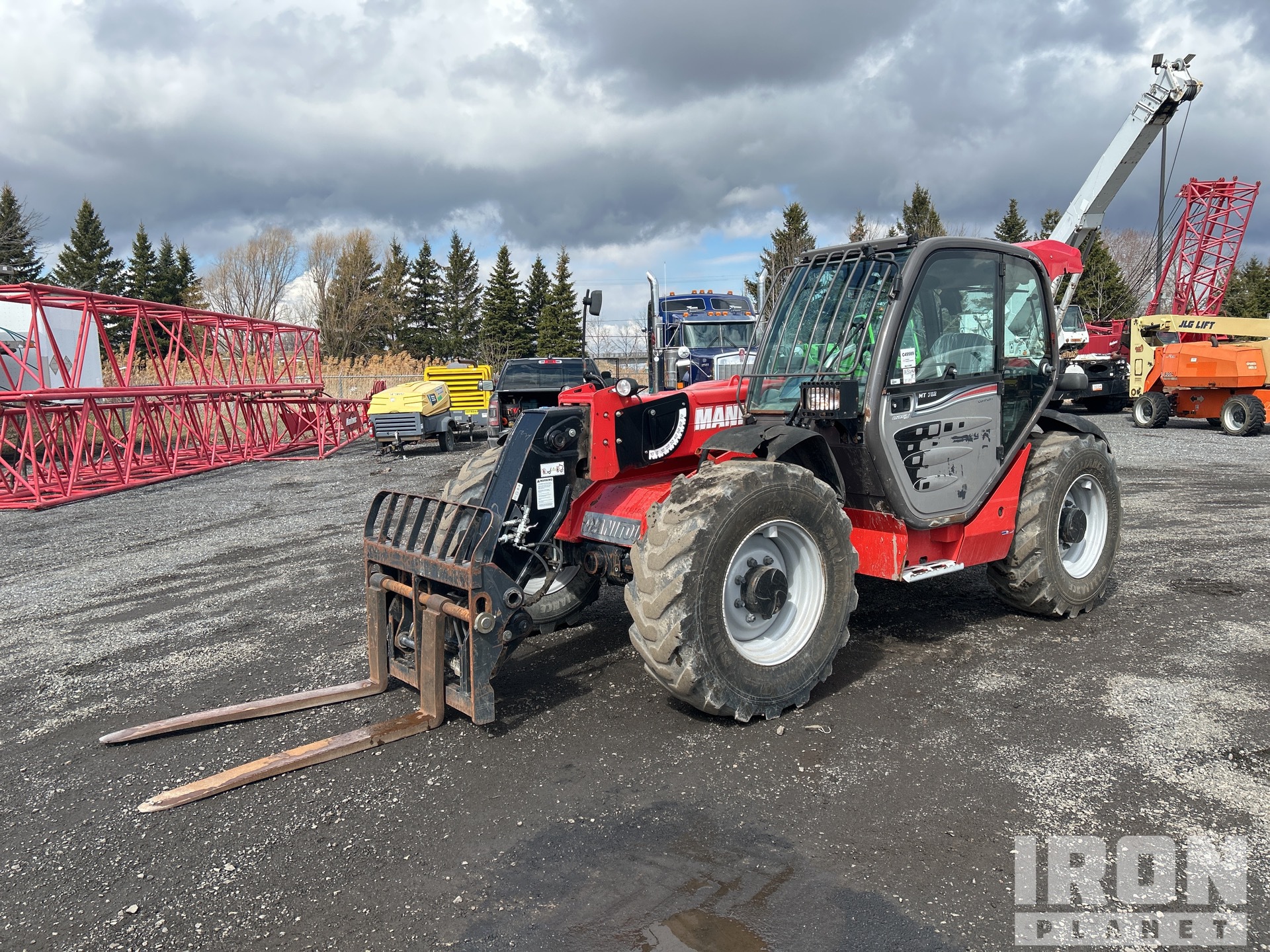 General Appearance with Featured Photo