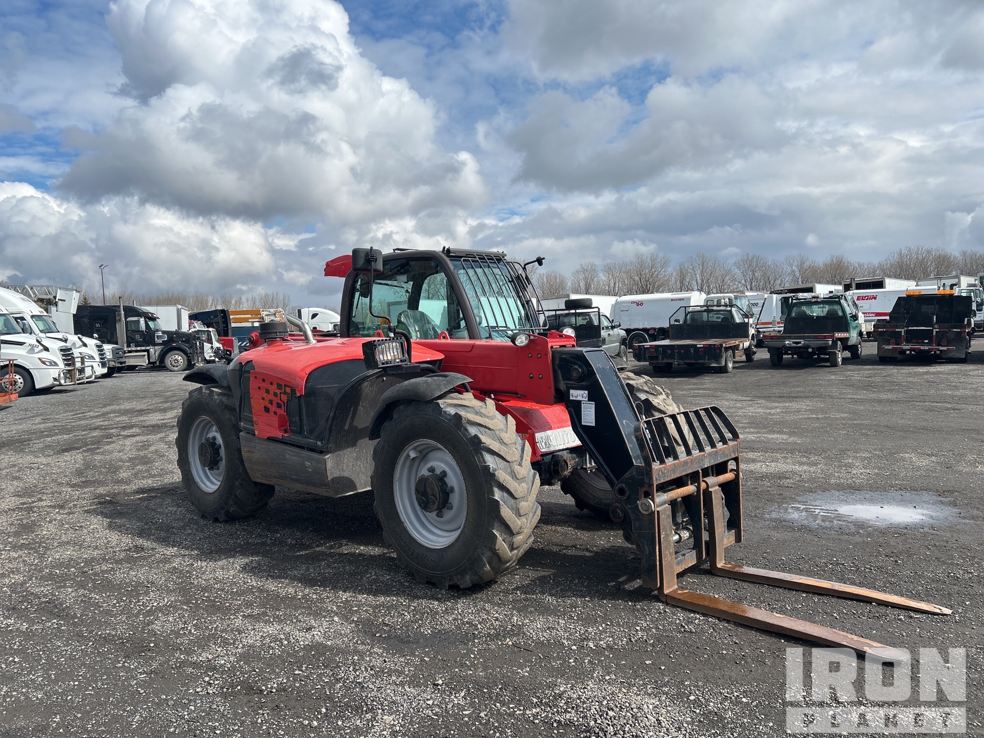 General Appearance with Picture, Right Front Corner