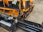 Chassis with Screed Lift Arms