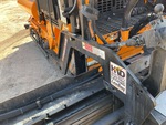 Chassis with Screed Lift Arms