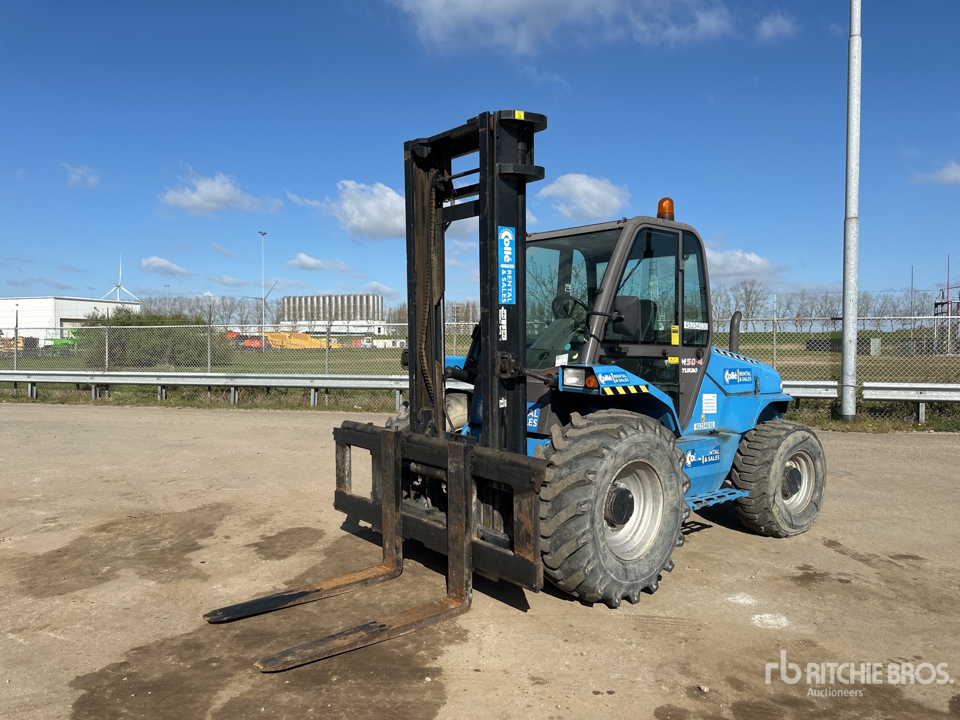 General Appearance with Operation Video