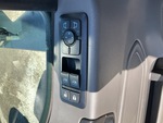 JN526305 - 2018 International LT625: Window Controls