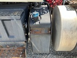 JN526305 - 2018 International LT625: DEF / AdBlue Tank