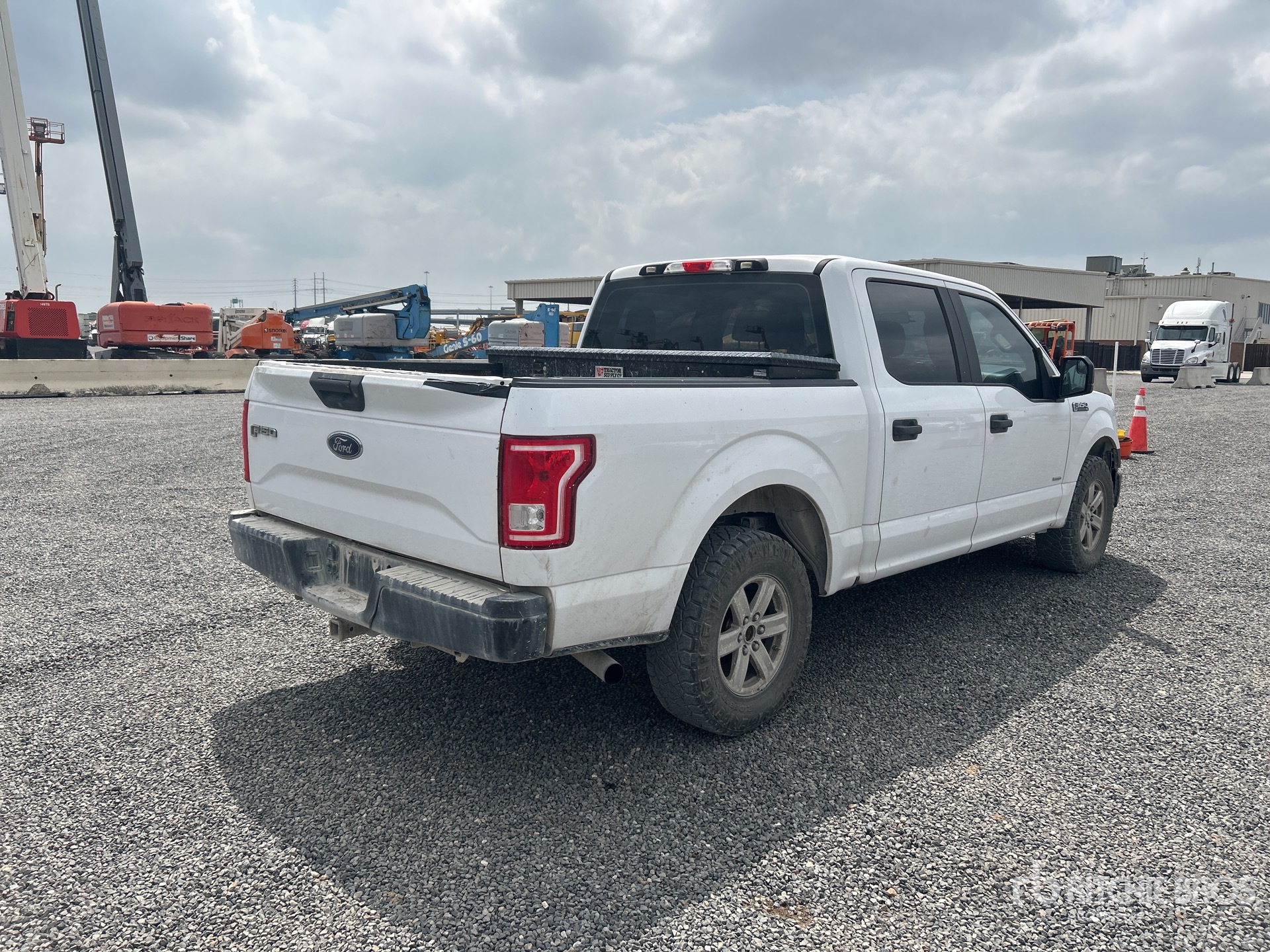 General Appearance with Picture, Right Rear Corner