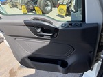 NN433202 - 2022 International LT625: Cab Doors