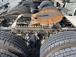 4 Underbody - Truck with 