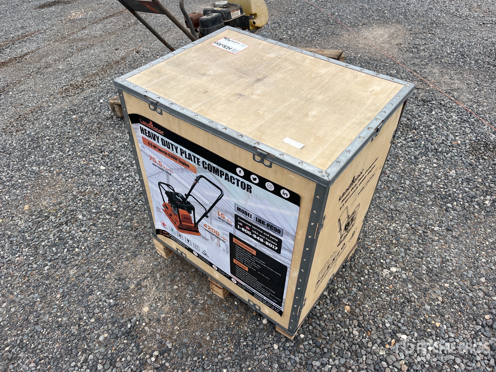 General Appearance with Picture, Right Rear Corner