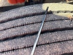MN341699 - 2021 International LT625: Engine Oil level on Dipstick