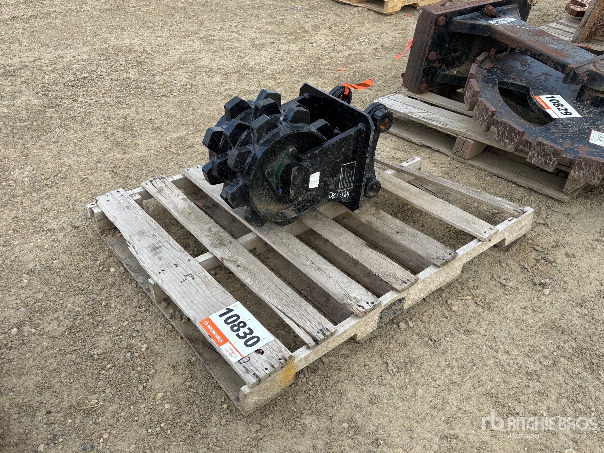 General Appearance with Foto, angolo anteriore sinistro