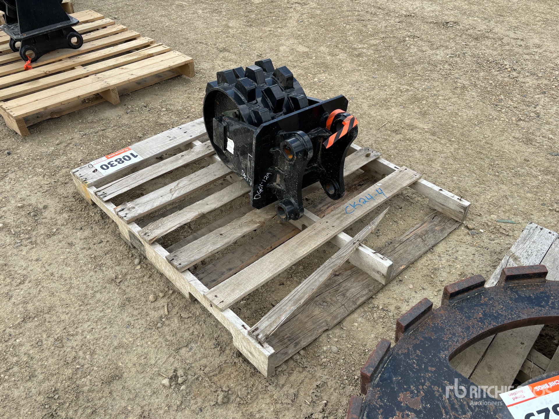 General Appearance with Foto, angolo posteriore sinistro