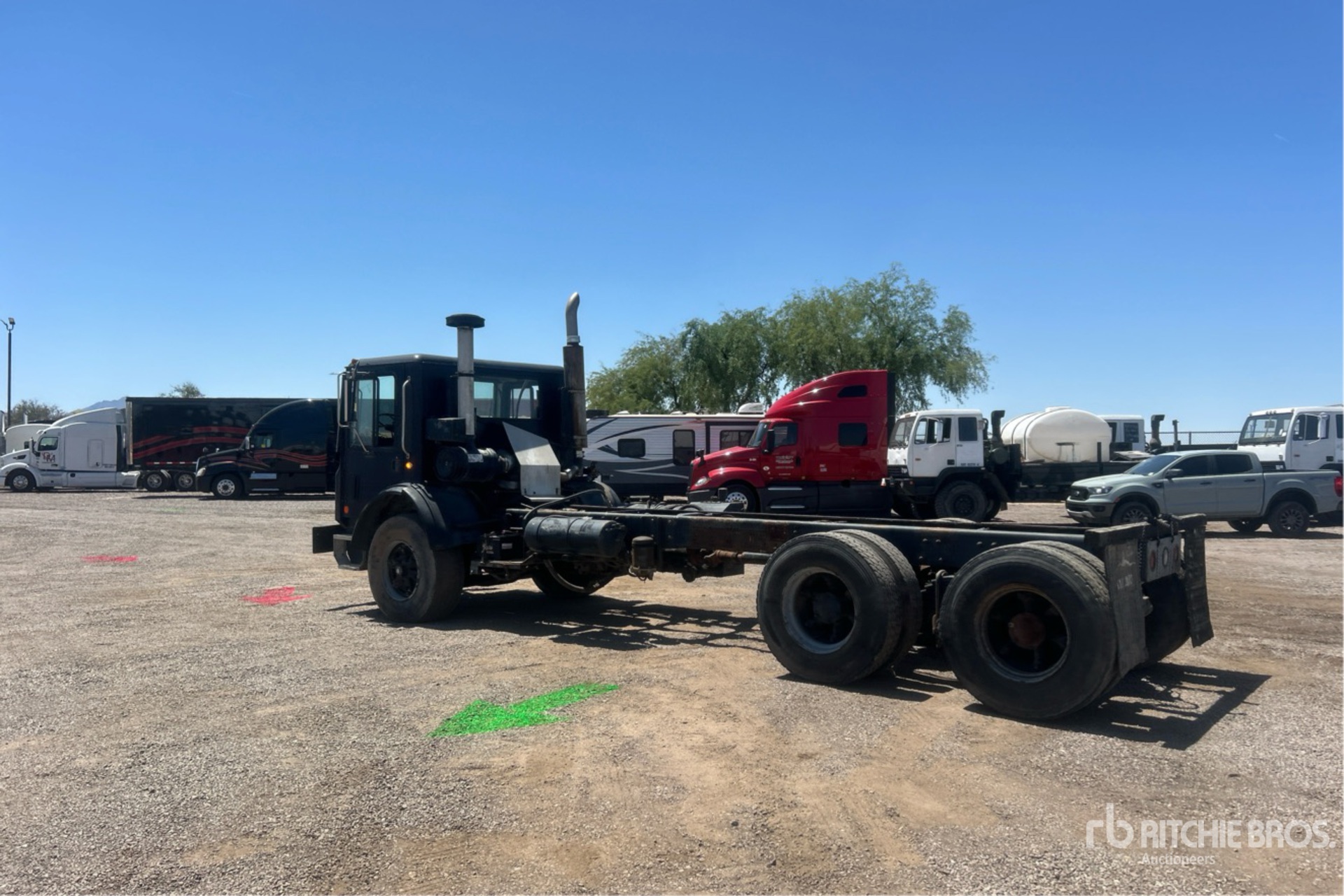 General Appearance with Picture, Left Rear Corner