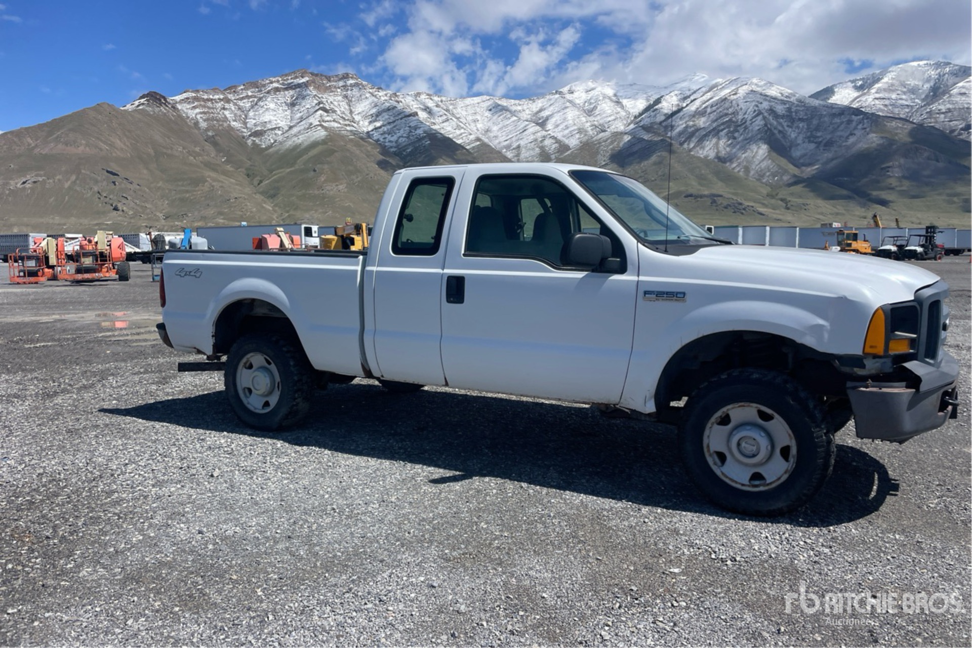 General Appearance with Picture, Right Front Corner