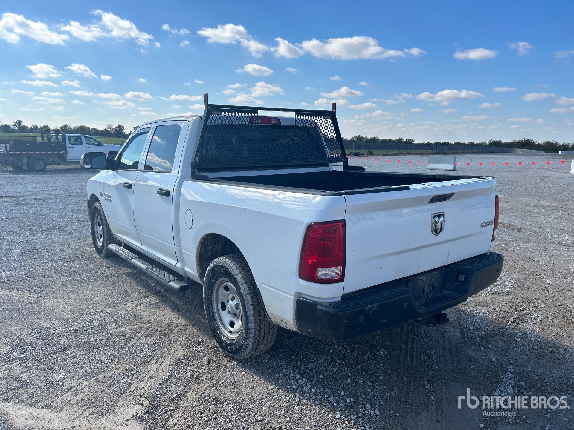 Aspect général with Image, coin arrière gauche