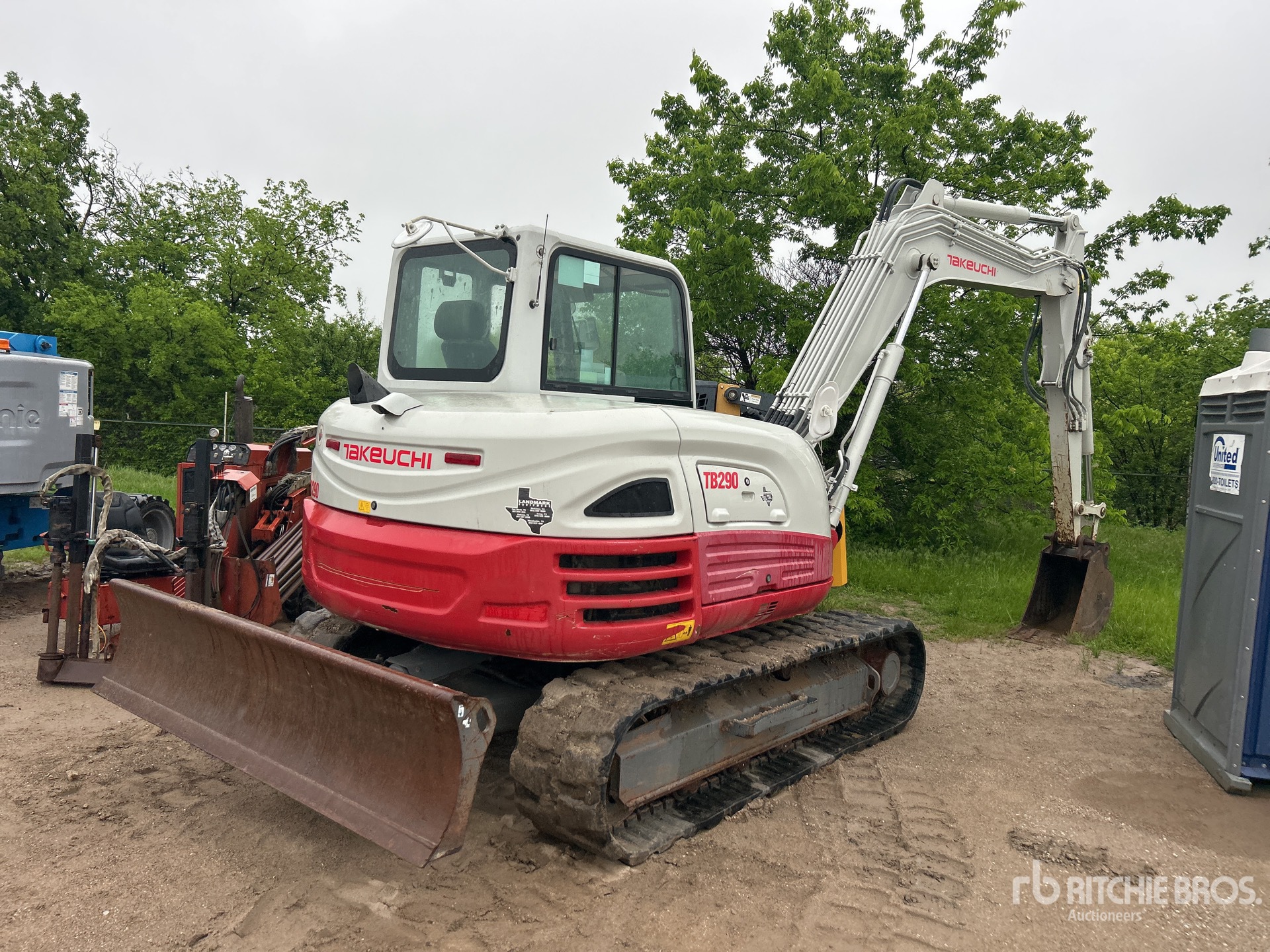 General Appearance with Picture, Right Rear Corner
