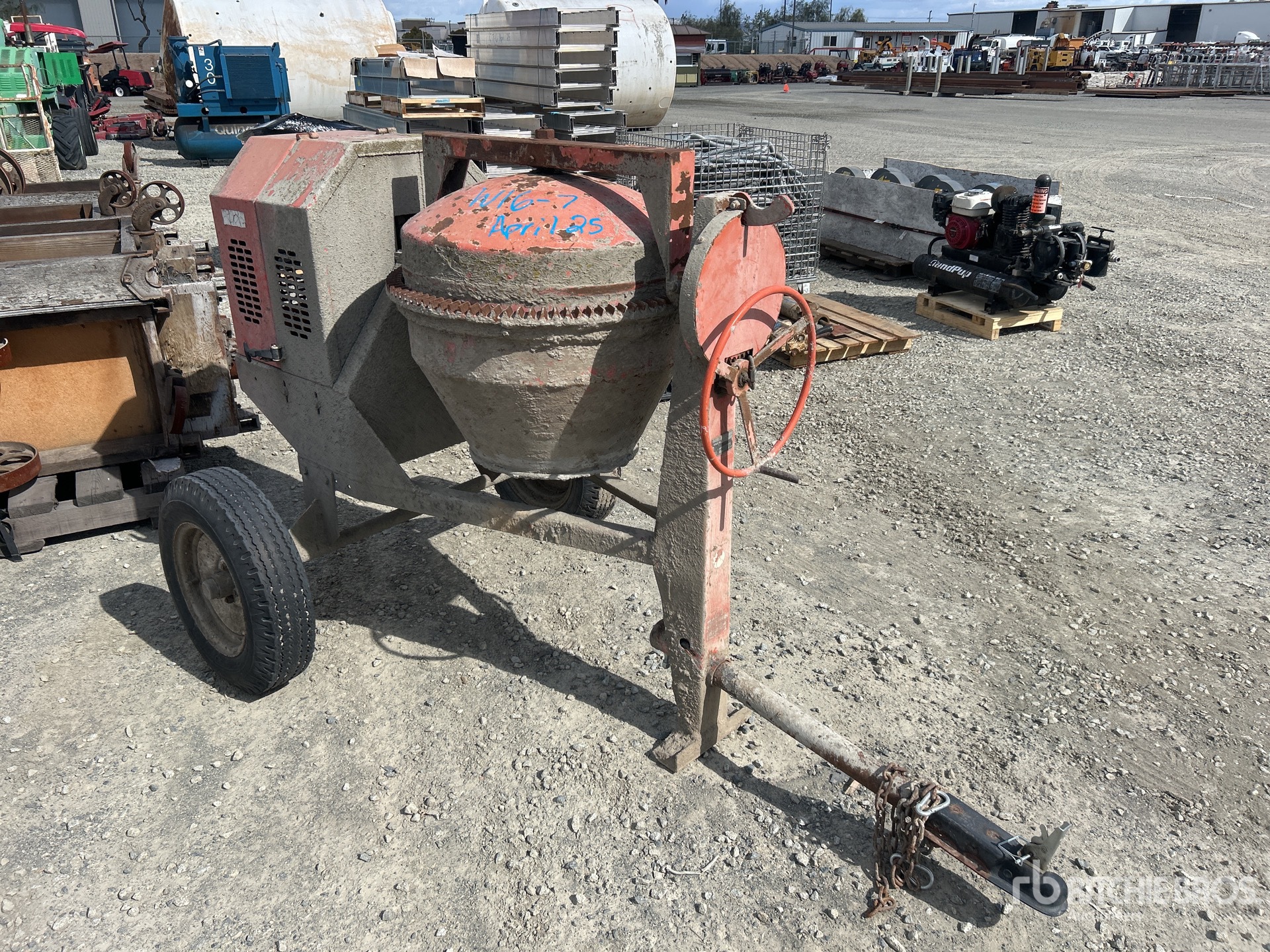 General Appearance with Foto, angolo anteriore destro