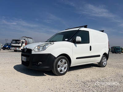 General Appearance with Featured Photo