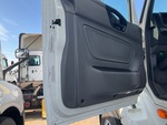 MN259680 - 2021 International LT625: Cab Doors