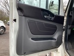 NN433574 - 2022 International LT625: Cab Doors