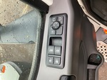NN025854 - 2022 International LT625: Window Controls