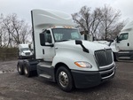 MN448484 - 2021 International LT625: Picture, Right Front Corner