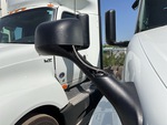 MN605869 - 2021 International LT625: Mirrors
